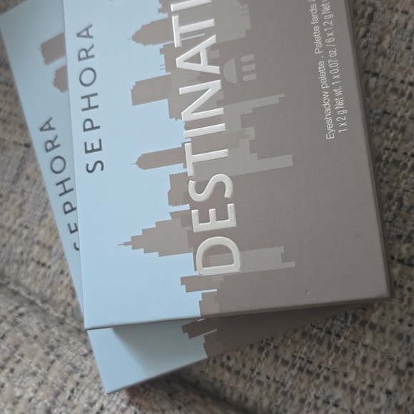 SEPHORA 2 PACK BUNDLE OF DESTINATION EYESHADOW PALETTE "CONCRETE JUNGLE" - Picture 5 of 6